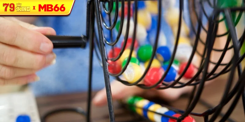 Dựa vào bóng lô tô là cách hay và dễ thực hiện Dựa vào bóng lô tô là cách hay và dễ thực hiện